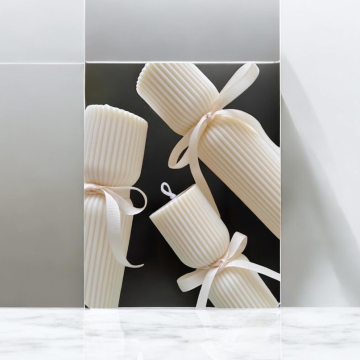 Sculptural Bow Candle Set