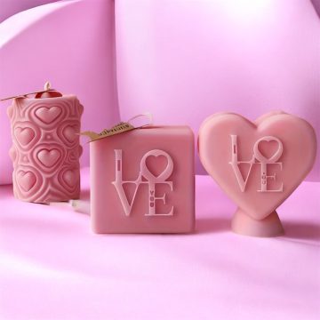 Love Sculpted Candles Set 💗